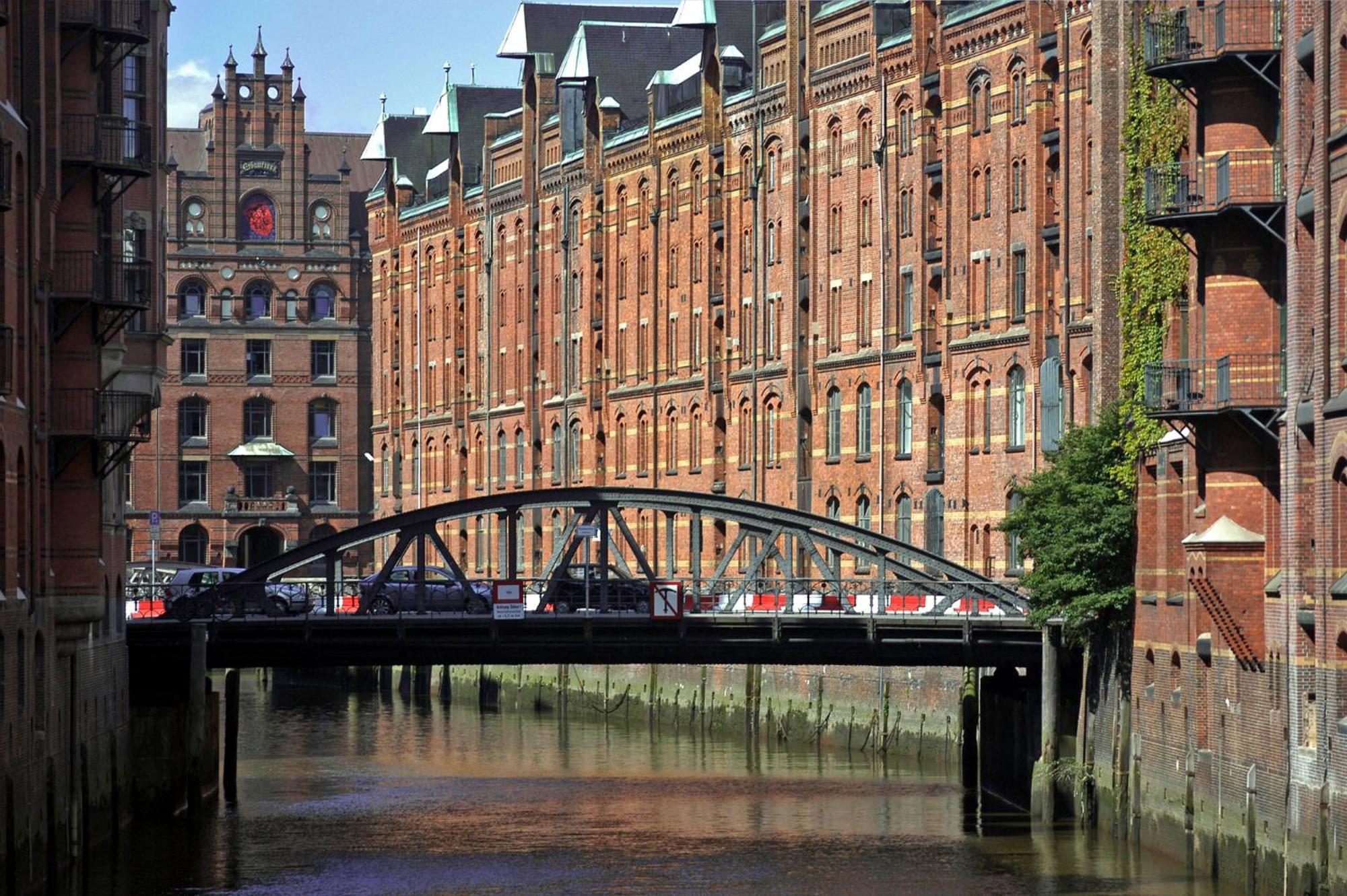 Ibis Hotel Hamburg Alster Centrum Екстериор снимка