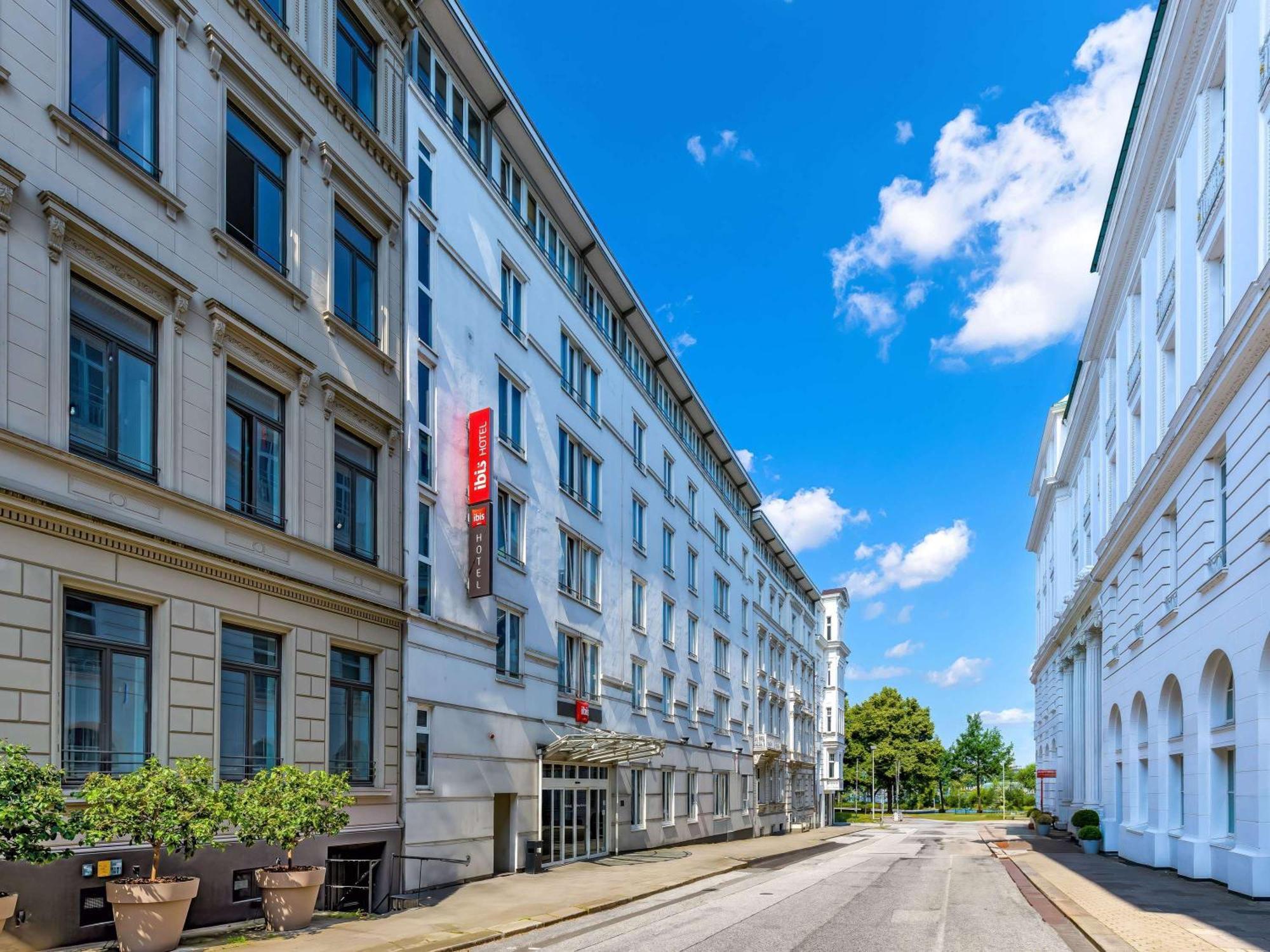 Ibis Hotel Hamburg Alster Centrum Екстериор снимка